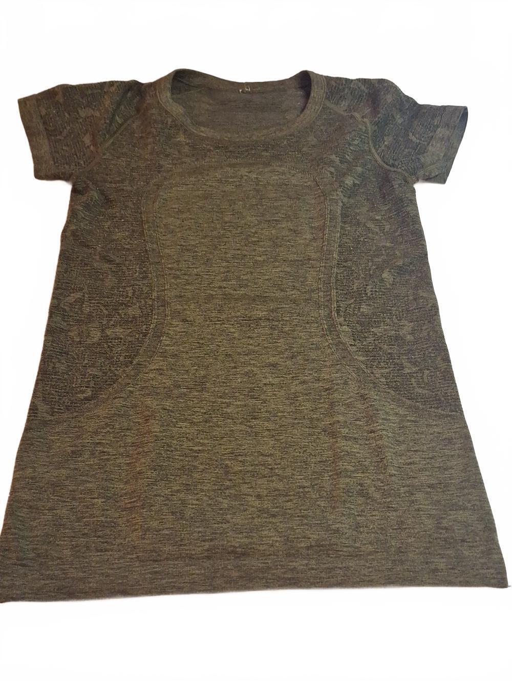 #334 Lululemon Swiftly size 6